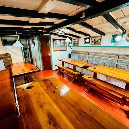 Schip In Vakantiehuis *